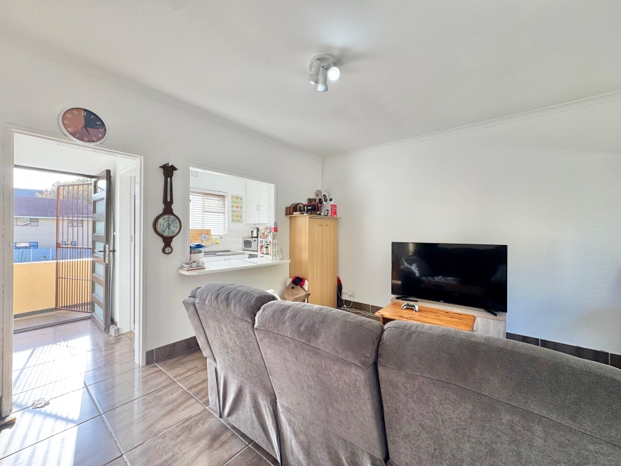 1 Bedroom Property for Sale in Kenilworth Western Cape